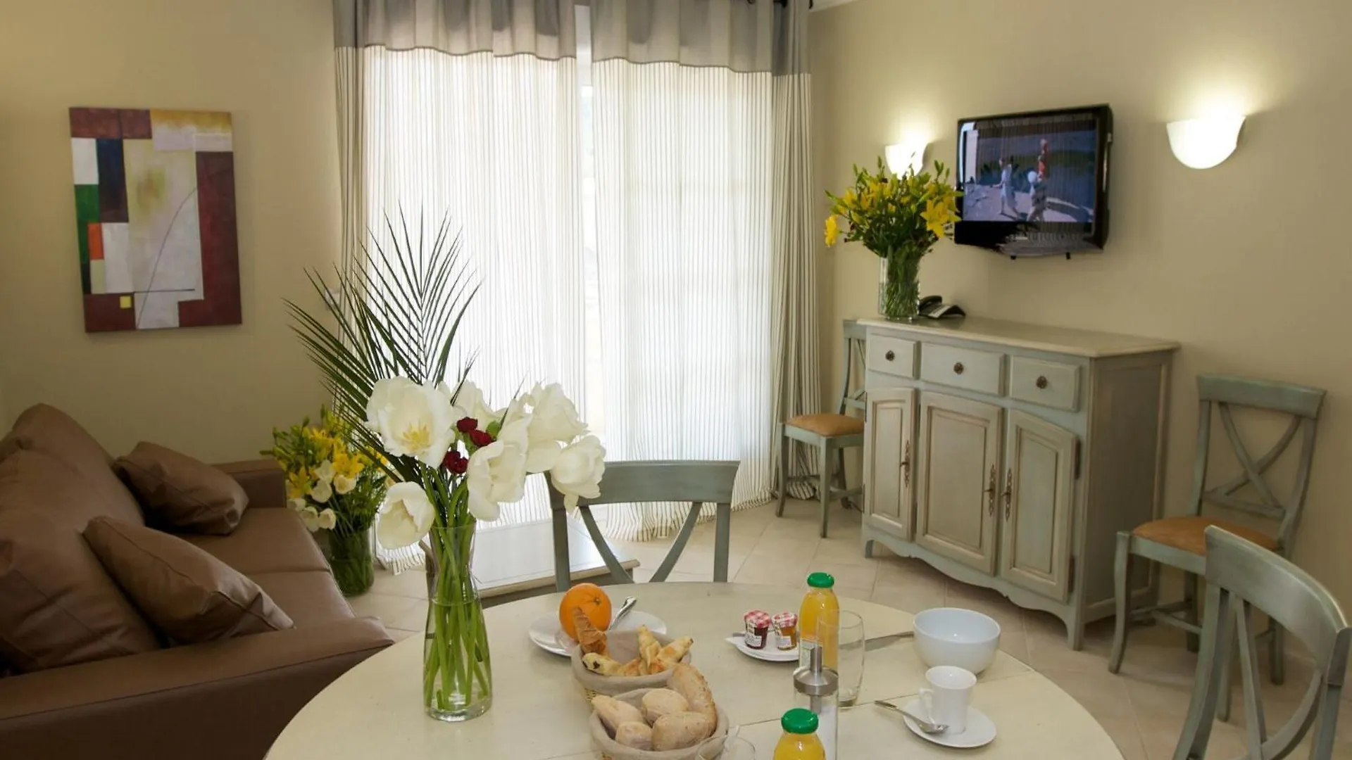 Neat Apartment With Dishwasher Callian